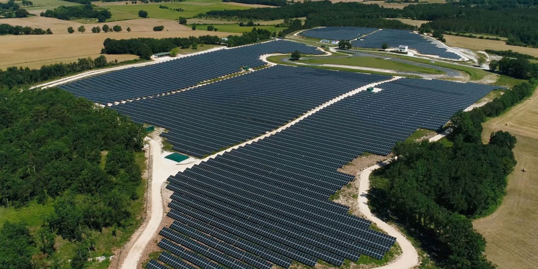 centrale-au-sol-photovoltaique-stories-Faux